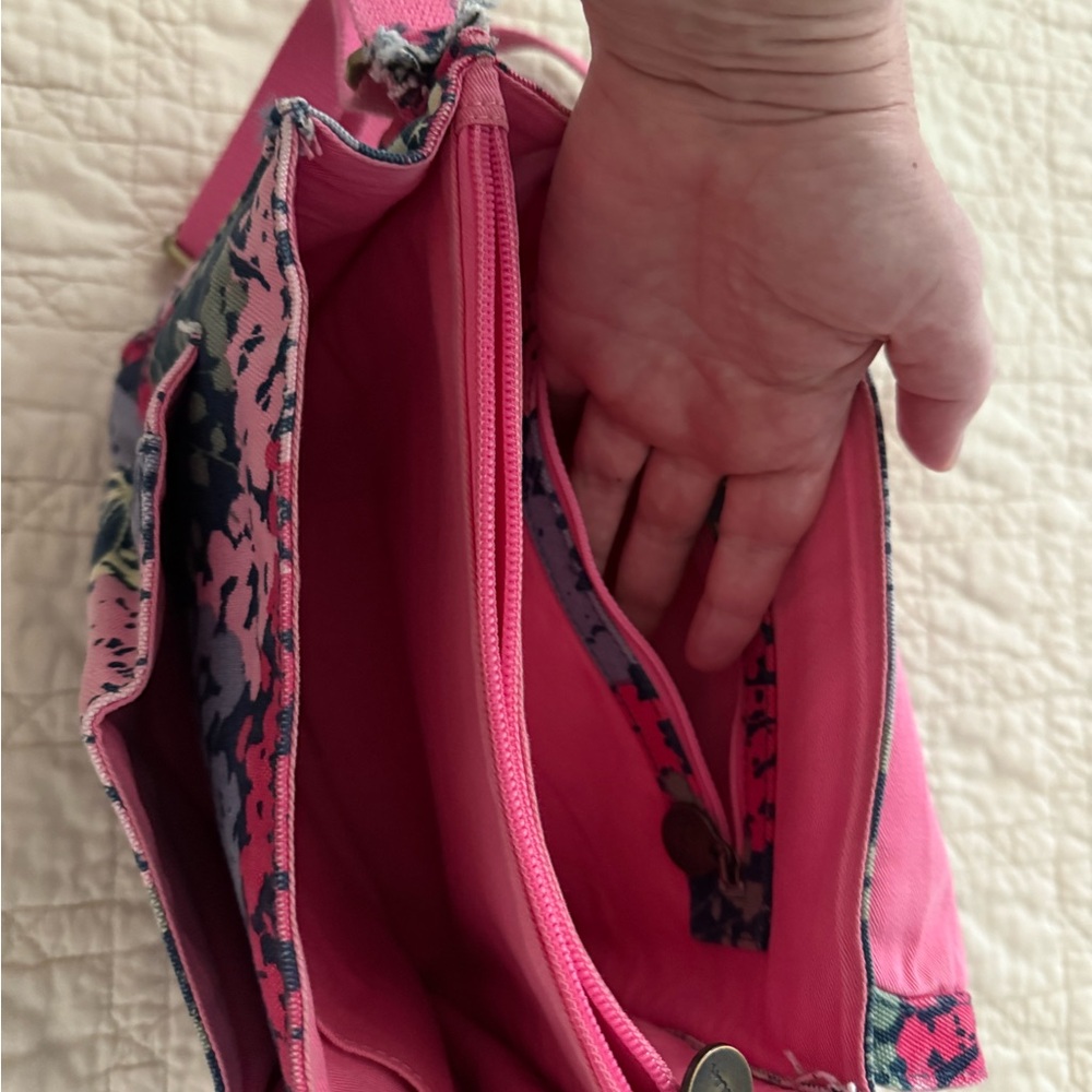 Boden Vibrant Floral Crossbody Bag - Picture 4 of 5